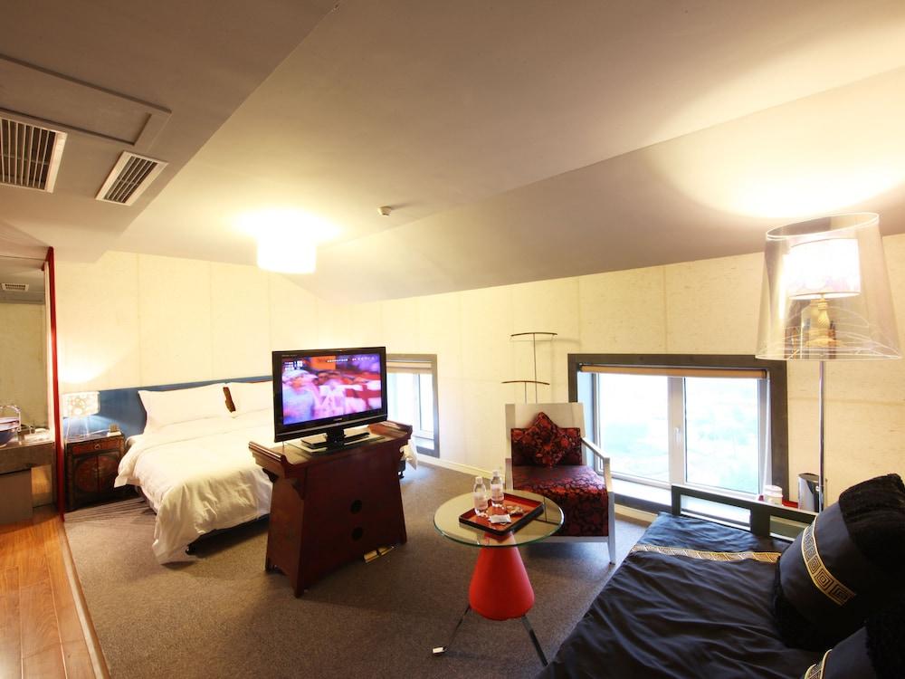 China Community Culture & Art Hotel Qingdao Dış mekan fotoğraf