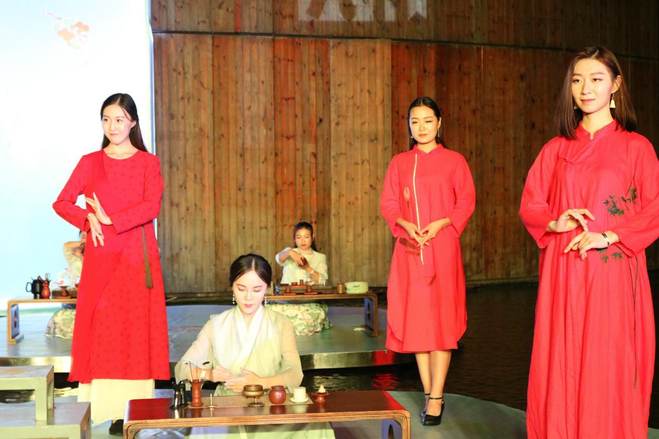 China Community Culture & Art Hotel Qingdao Dış mekan fotoğraf